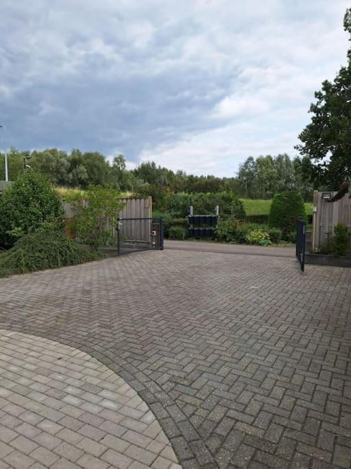 Family Wellness Lodge 4 Personen Zuid-Holland! Ooltgensplaat ภายนอก รูปภาพ